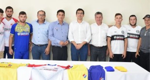 Entrega de atuendos deportivos 5